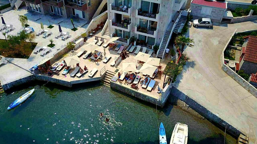 Apartments Zukovac Tivat Bagian luar foto